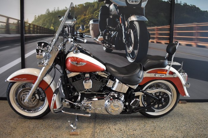 2012 Harley-davidson FLSTN SOFTAIL DELUXE CREAM