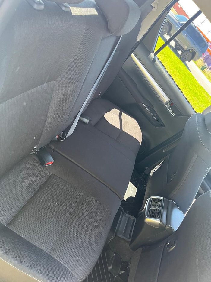 2023 Toyota Hilux SR5