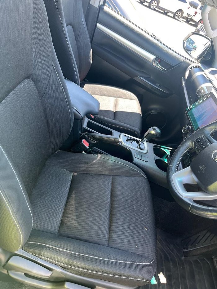 2023 Toyota Hilux SR5