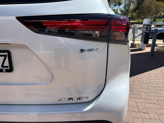 2025 Toyota Kluger Grande