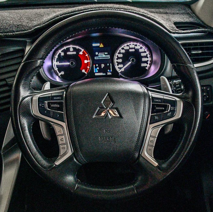 2015 Mitsubishi Pajero Sport GLS