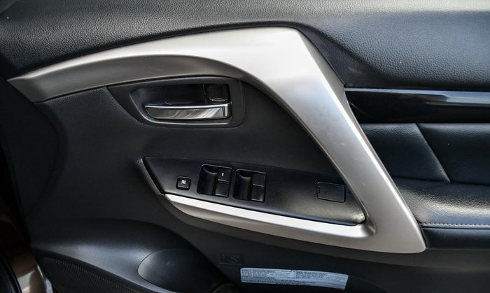 2015 Mitsubishi Pajero Sport GLS