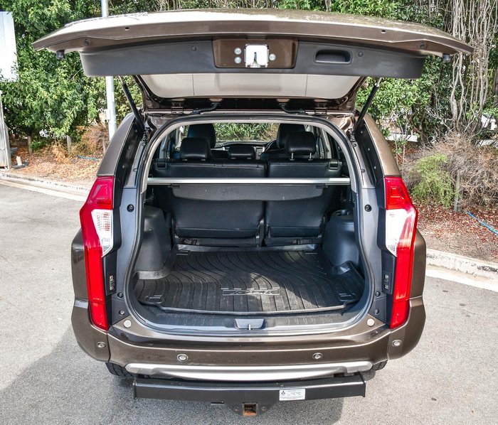 2015 Mitsubishi Pajero Sport GLS