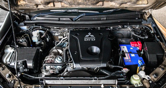 2015 Mitsubishi Pajero Sport GLS