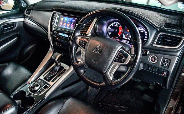 2015 Mitsubishi Pajero Sport GLS