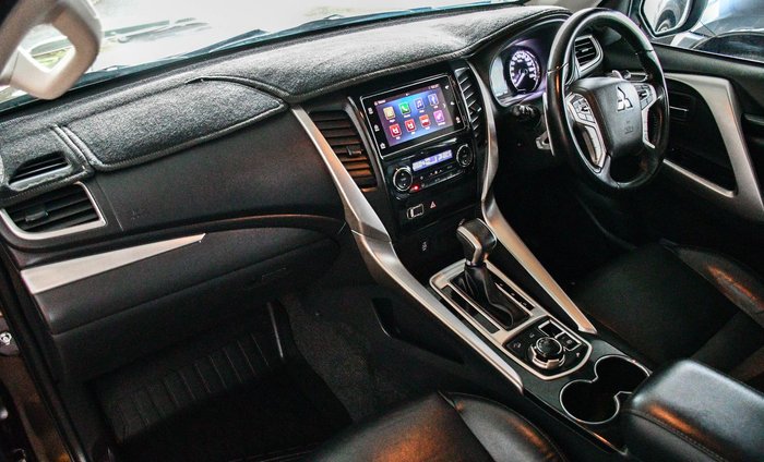 2015 Mitsubishi Pajero Sport GLS