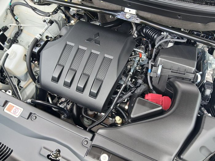 2024 Mitsubishi Eclipse Cross ES