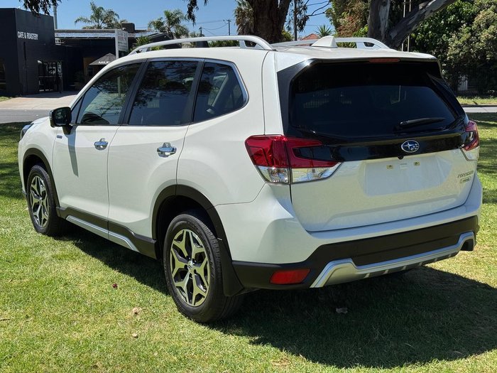 2022 Subaru Forester Hybrid L