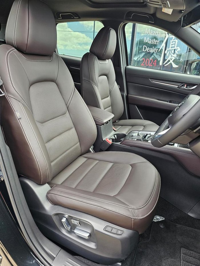 2025 Mazda CX-5 G25 Akera