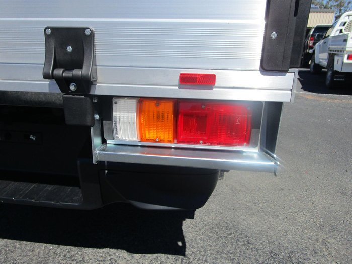 2025 Isuzu D-MAX SX High Ride