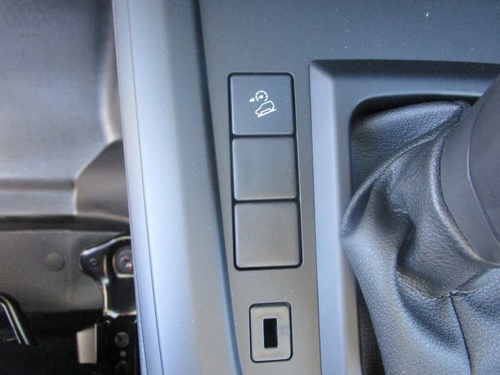 2025 Isuzu D-MAX SX High Ride