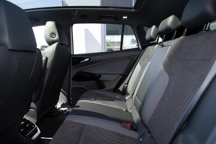 2024 Volkswagen ID.4 Pro