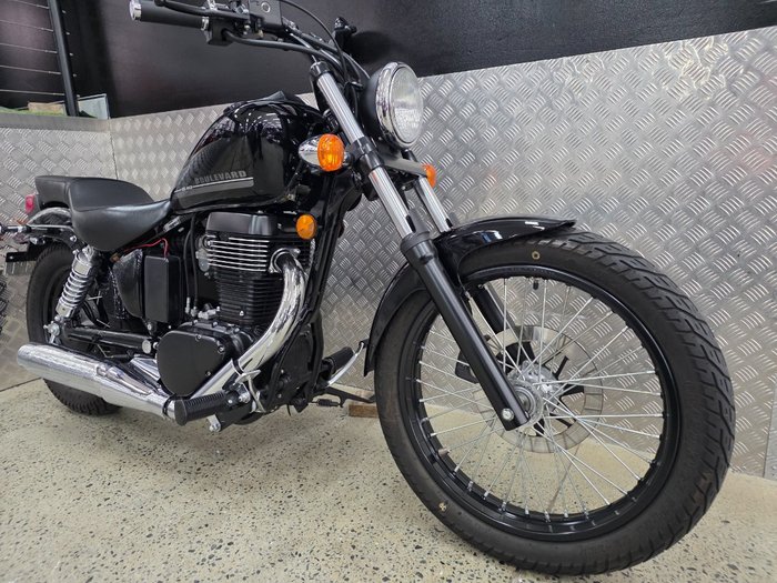 2017 Suzuki BOULEVARD S40 (LS650B) BLACK