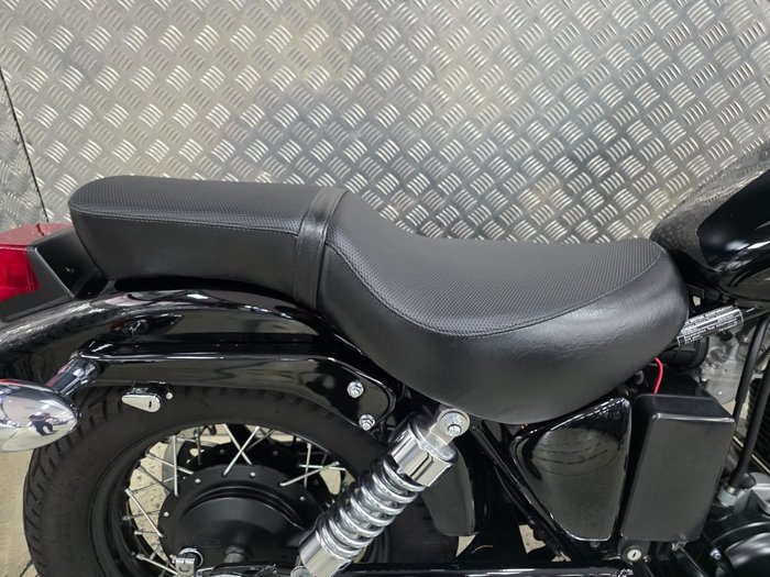 2017 Suzuki BOULEVARD S40 (LS650B) BLACK