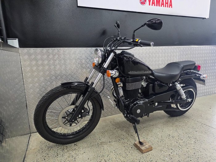 2017 Suzuki BOULEVARD S40 (LS650B) BLACK