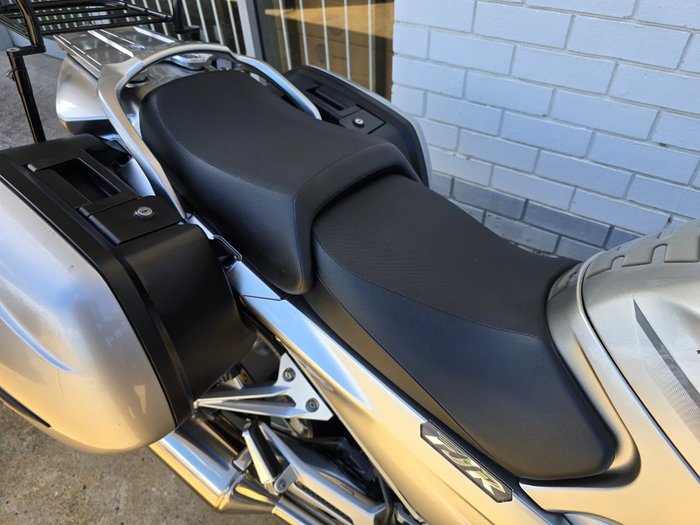 2007 YAMAHA FJR1300A silver