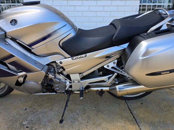 2007 YAMAHA FJR1300A silver