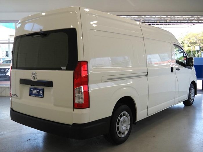2022 Toyota Hiace