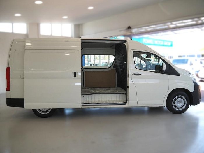 2022 Toyota Hiace
