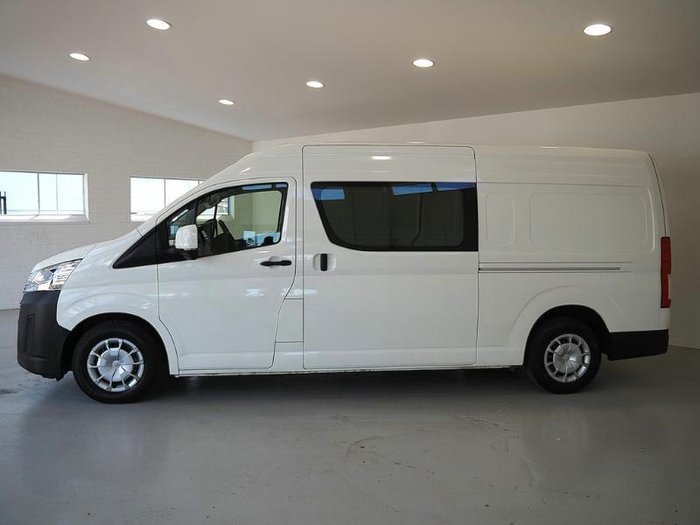 2022 Toyota Hiace