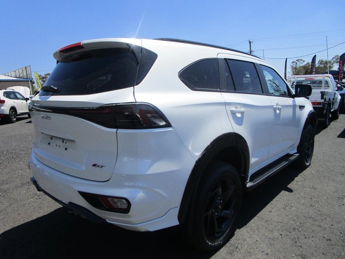 2025 Isuzu MU-X X-TERRAIN