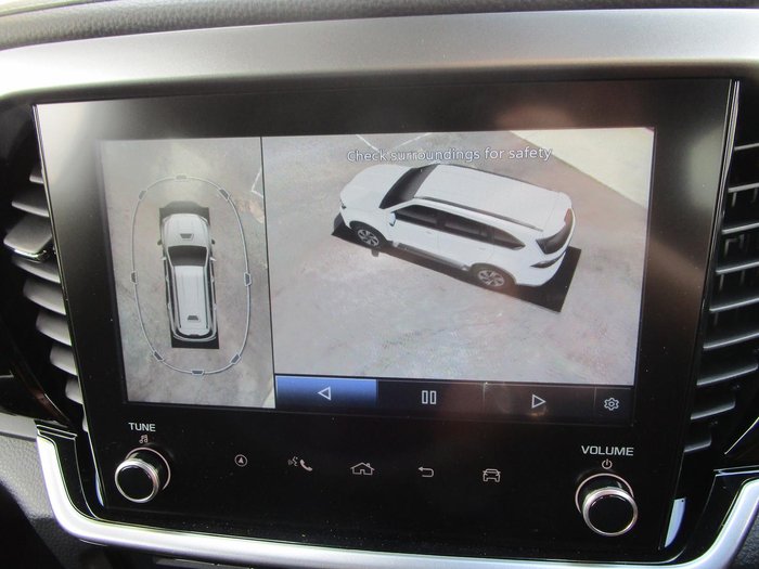 2025 Isuzu MU-X X-TERRAIN