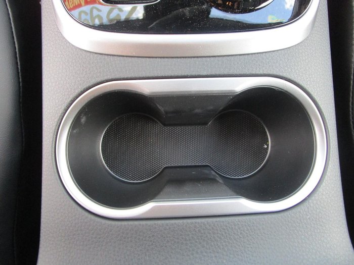 2025 Isuzu MU-X X-TERRAIN