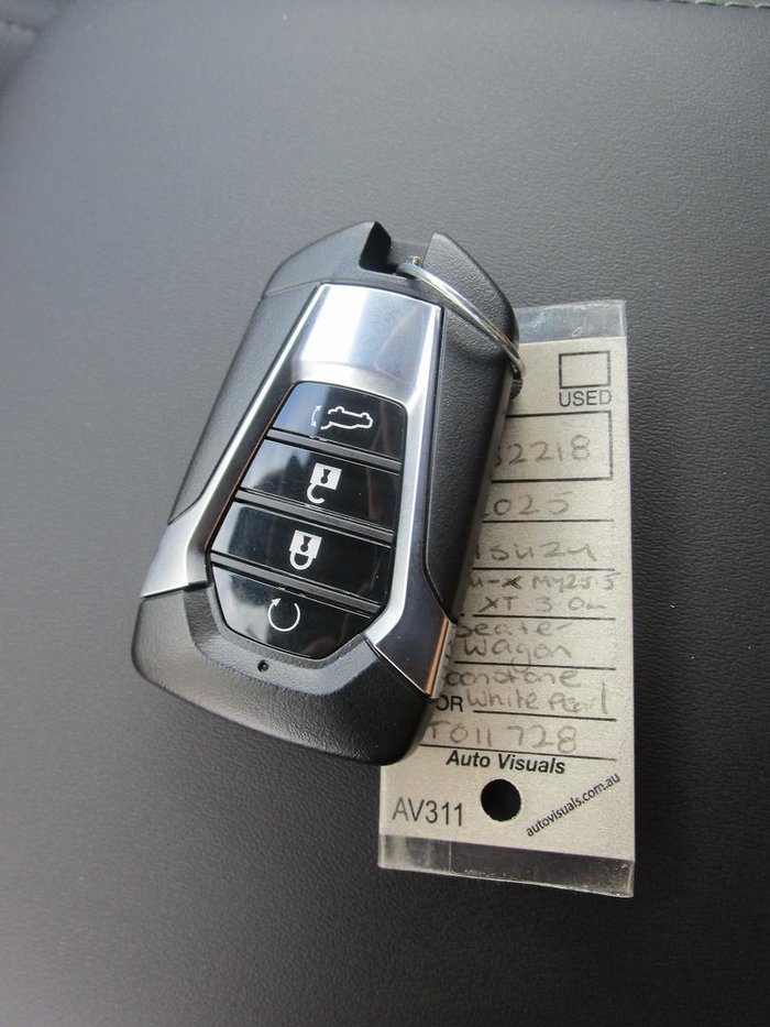 2025 Isuzu MU-X X-TERRAIN