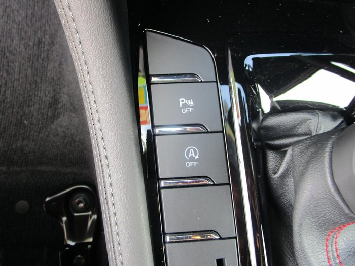 2025 Isuzu MU-X X-TERRAIN