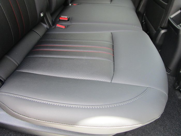 2025 Isuzu MU-X X-TERRAIN