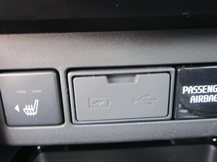 2025 Isuzu MU-X X-TERRAIN