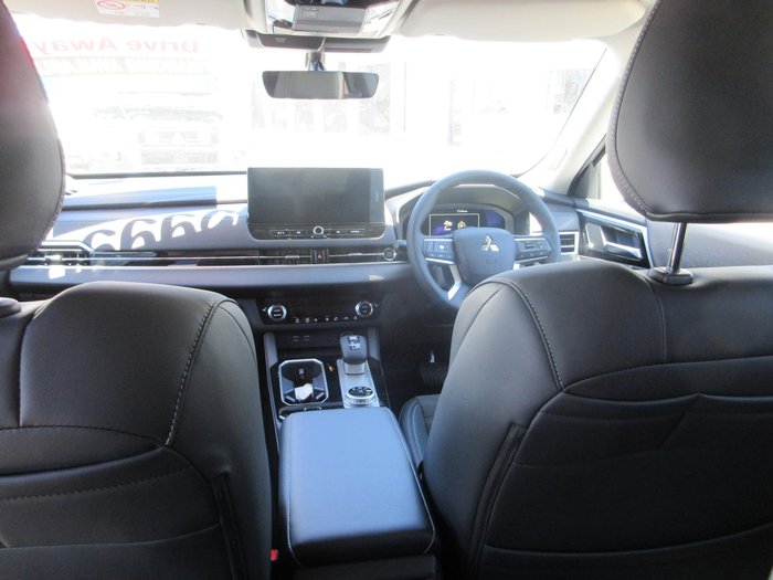 2025 Mitsubishi Outlander Aspire