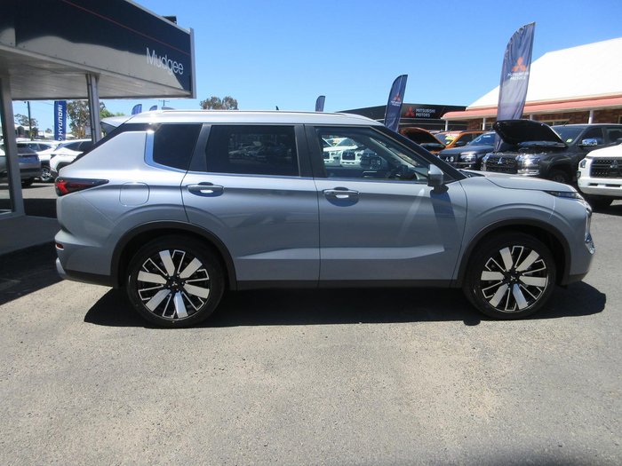 2025 Mitsubishi Outlander Aspire