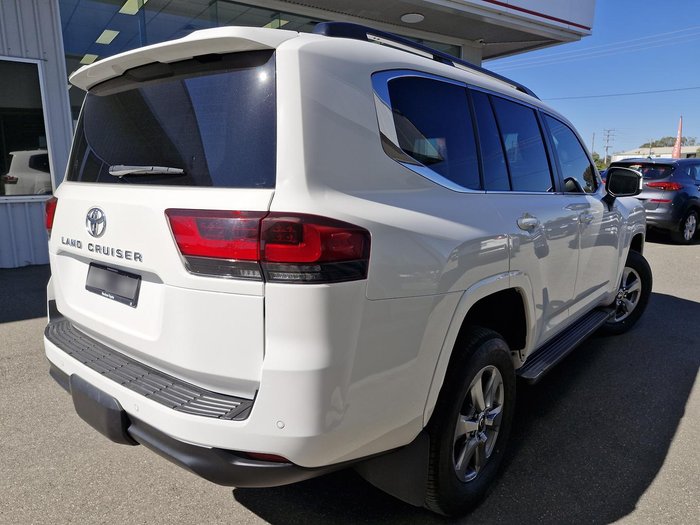 2022 Toyota Landcruiser VX