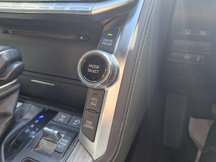 2022 Toyota Landcruiser VX