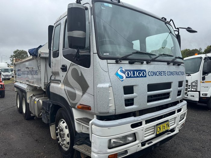 2017 Isuzu Cxz Giga 240-460 WHITE