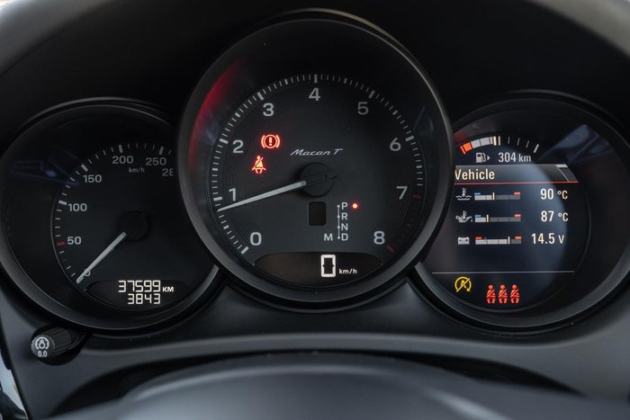 2023 Porsche Macan T