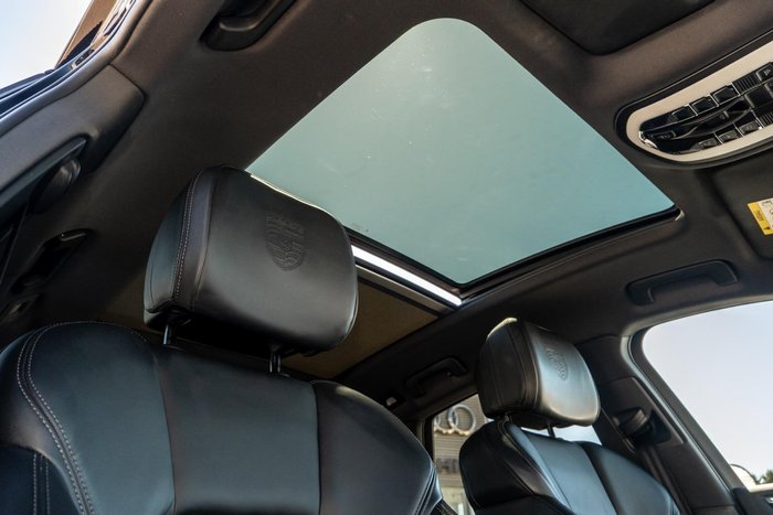 2023 Porsche Macan T