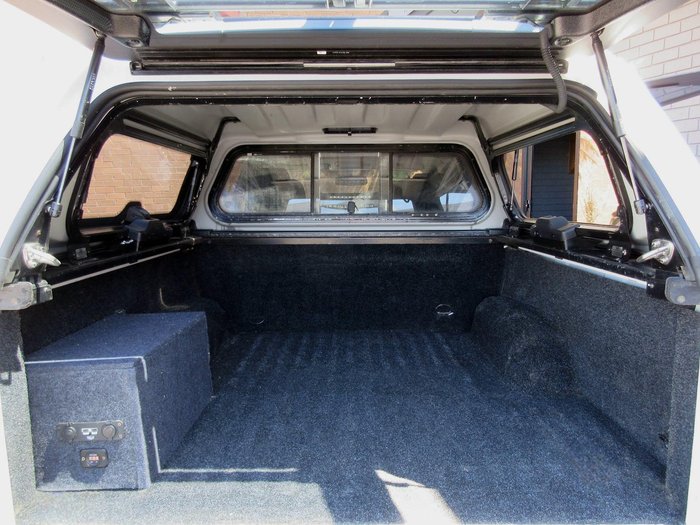 2020 Nissan Navara SL