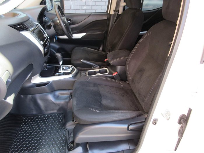 2020 Nissan Navara SL