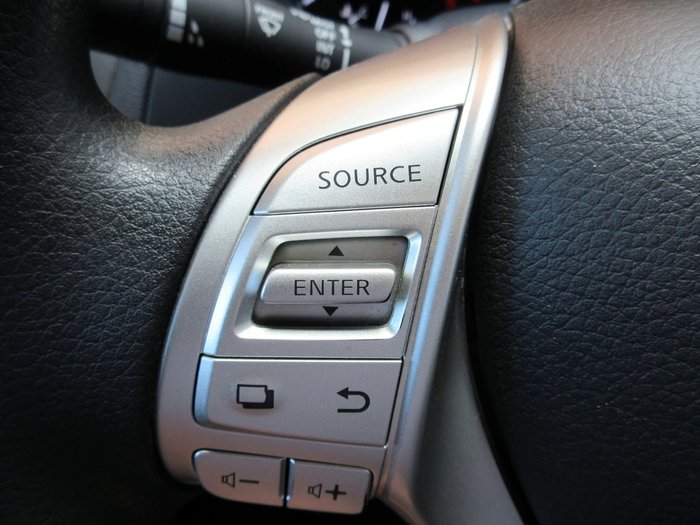 2020 Nissan Navara SL