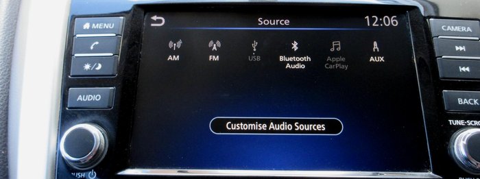 2020 Nissan Navara SL