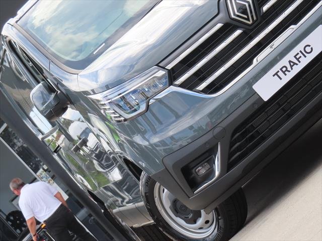2024 Renault Trafic Premium