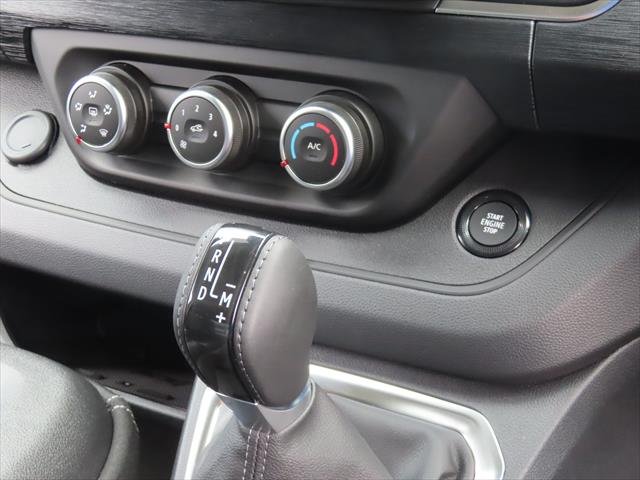 2024 Renault Trafic Premium