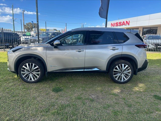 2024 Nissan T33 TI-L