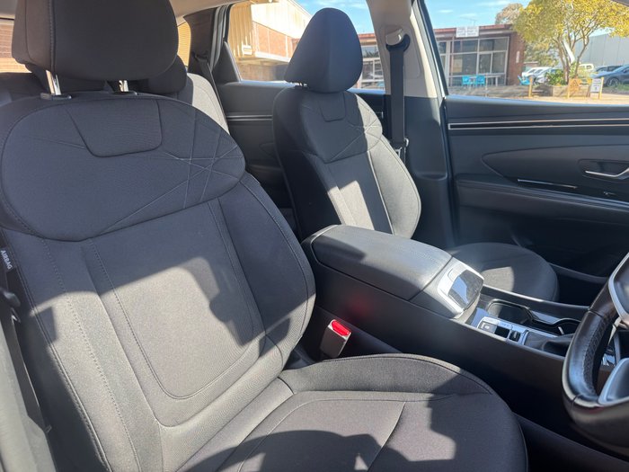 2023 Hyundai Tucson (No Badge)