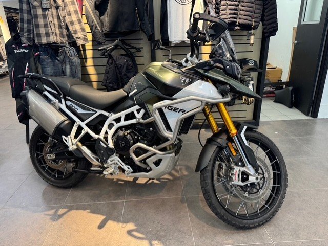 2025 Triumph TIGER 900 RALLY PRO GREEN