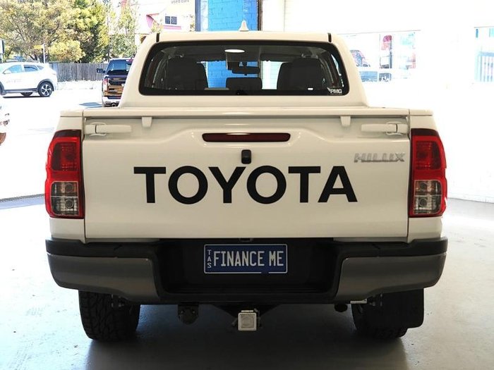 2023 Toyota Hilux SR