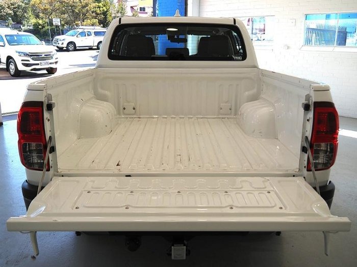 2023 Toyota Hilux SR