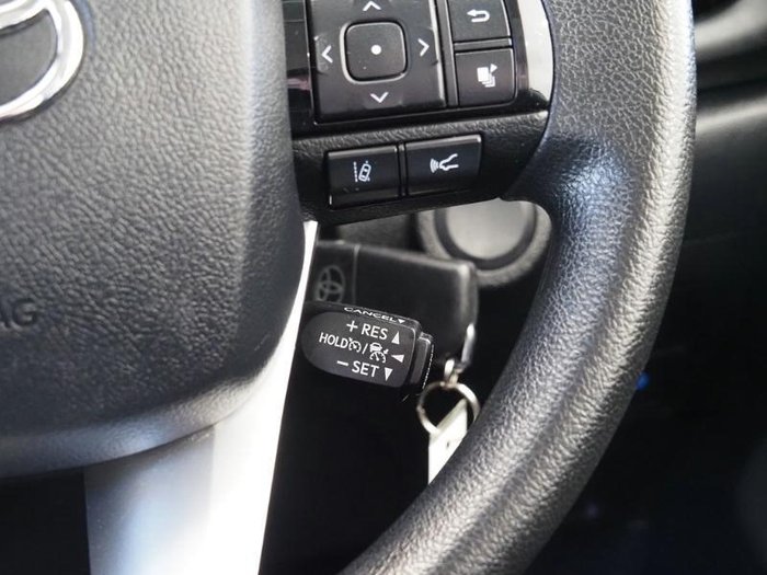 2023 Toyota Hilux SR